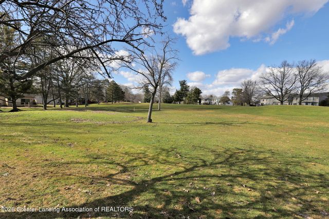 2036 Blue Lac Drive, Haslett, MI 48840