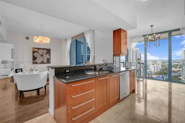 333 Las Olas Way 3006, Fort Lauderdale, FL 33301