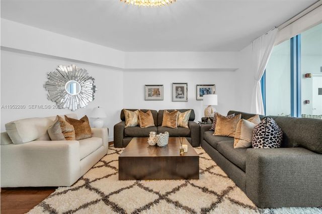 333 Las Olas Way 3006, Fort Lauderdale, FL 33301