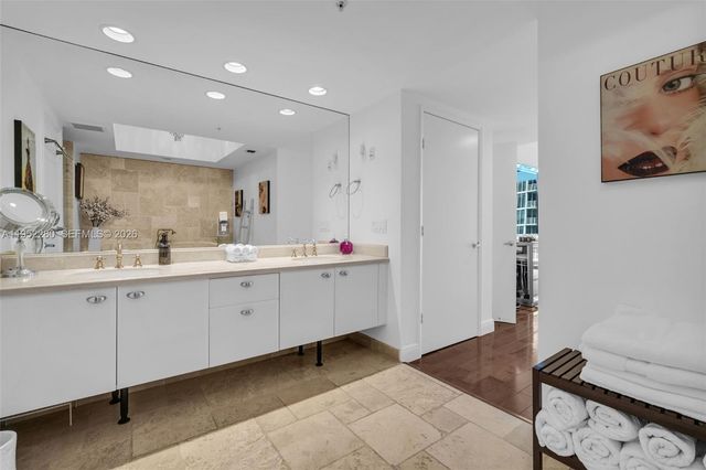 333 Las Olas Way 3006, Fort Lauderdale, FL 33301