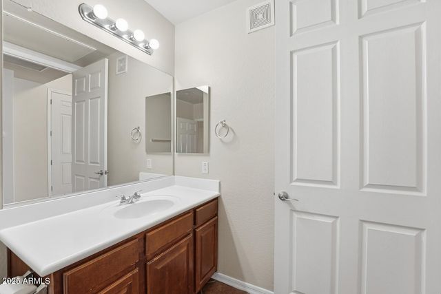 3330 S GILBERT Road 2003, Chandler, AZ 85286