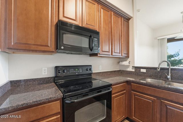 3330 S GILBERT Road 2003, Chandler, AZ 85286