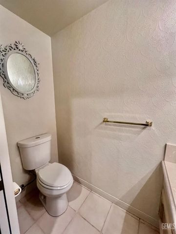 9101 Broad Oak Avenue, Bakersfield, CA 93311