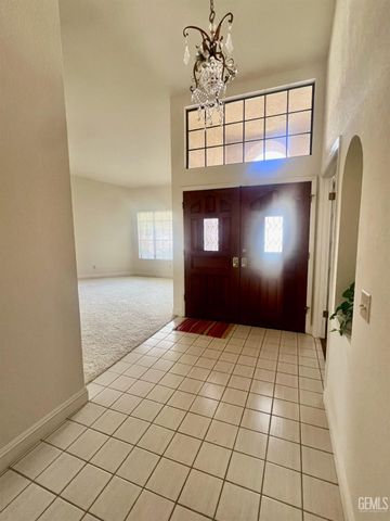 9101 Broad Oak Avenue, Bakersfield, CA 93311