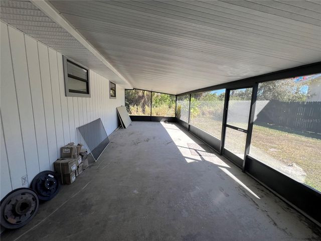 2615 MYRTLE AVENUE, Punta Gorda, FL 33950