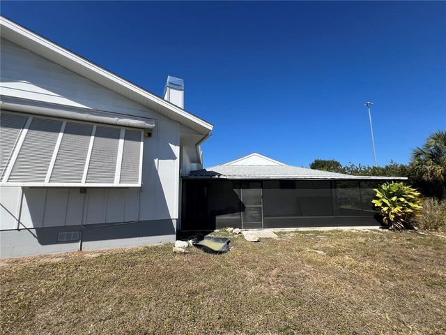 2615 MYRTLE AVENUE, Punta Gorda, FL 33950