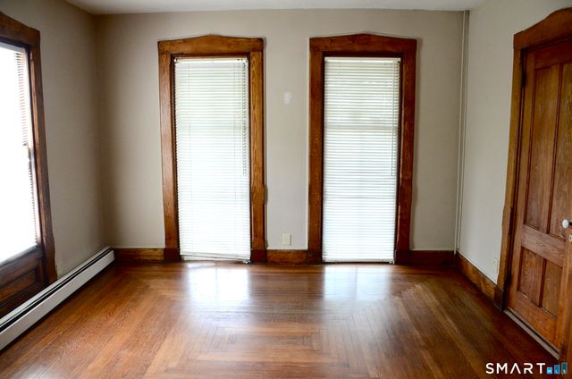 727 Woodward Avenue, New Haven, CT 06512