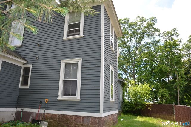 727 Woodward Avenue, New Haven, CT 06512