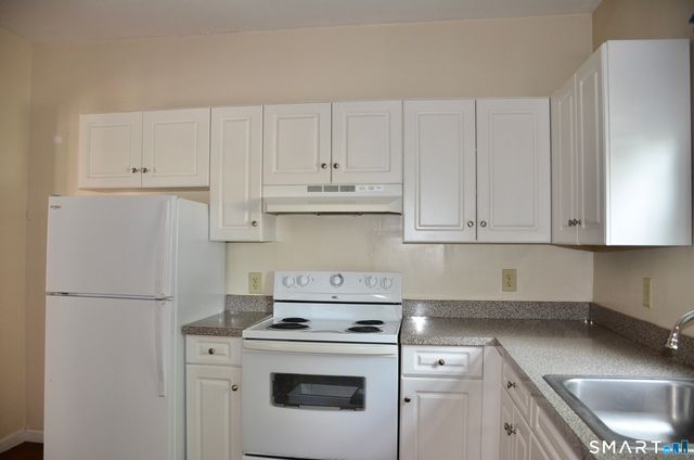727 Woodward Avenue, New Haven, CT 06512