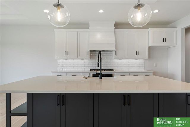 22118 Hampton Drive, Gretna, NE 68028
