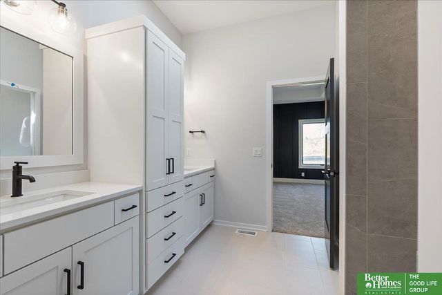 22118 Hampton Drive, Gretna, NE 68028