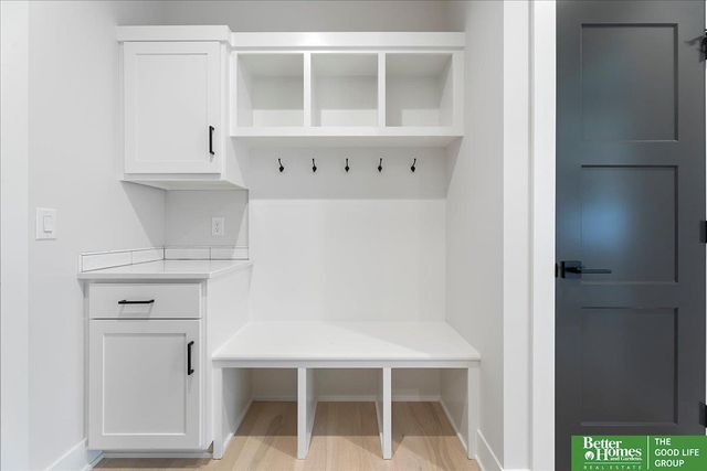 22118 Hampton Drive, Gretna, NE 68028