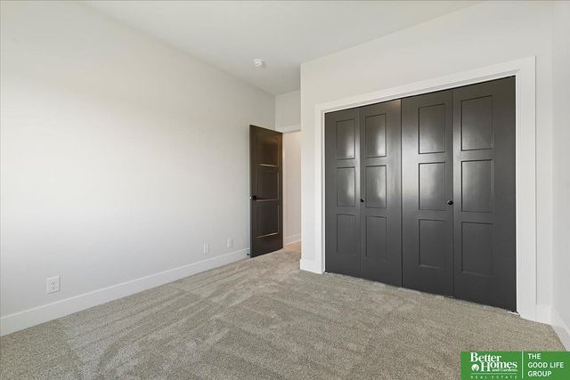 22118 Hampton Drive, Gretna, NE 68028