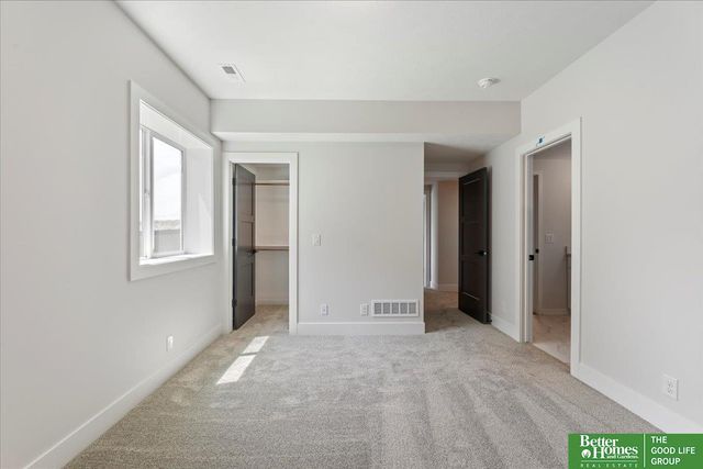 22118 Hampton Drive, Gretna, NE 68028