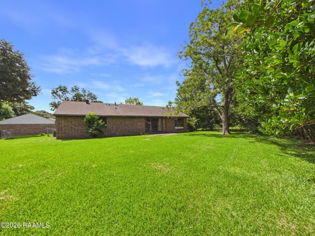 210 Castle Row, Lafayette, LA 70506