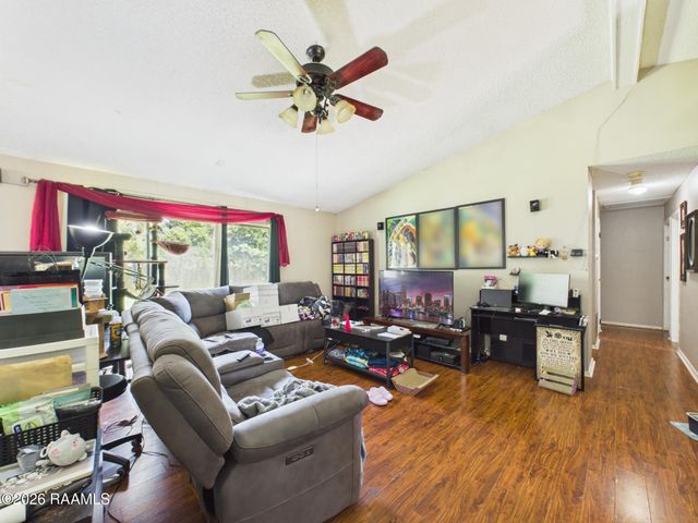 210 Castle Row, Lafayette, LA 70506