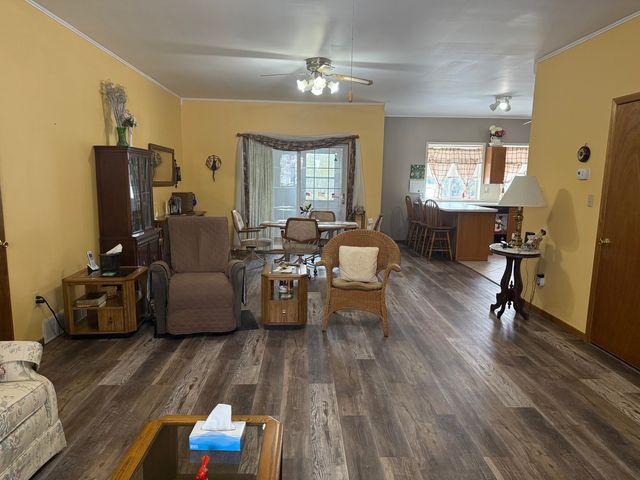 319 N Fourth Street, Neponset, IL 61345