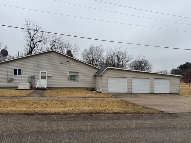 319 N Fourth Street, Neponset, IL 61345