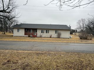 319 N Fourth Street, Neponset, IL 61345