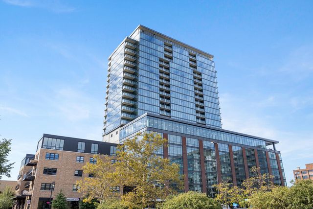 144 Oakes Street 2004, Grand Rapids, MI 49503