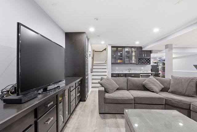 307 Cross Street, Winchester, MA 01890