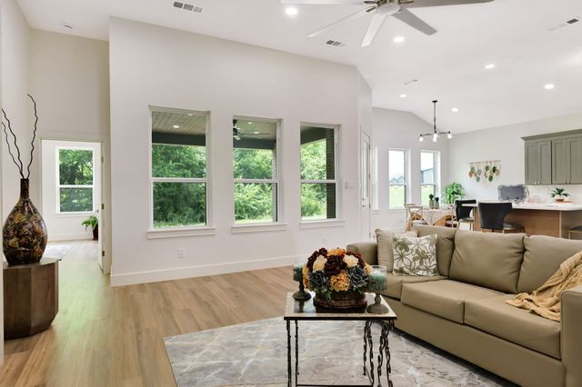 1250 Southfork Court, Waxahachie, TX 75167