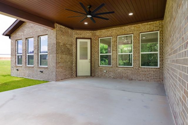 1250 Southfork Court, Waxahachie, TX 75167