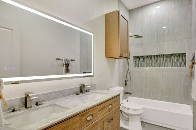 1250 Southfork Court, Waxahachie, TX 75167