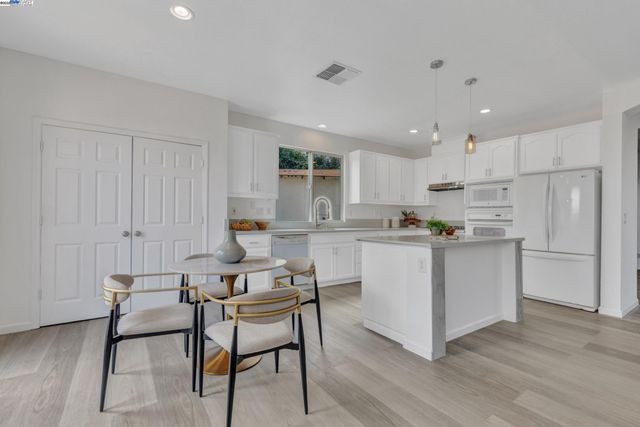 3466 Wren Ct, Antioch, CA 94509