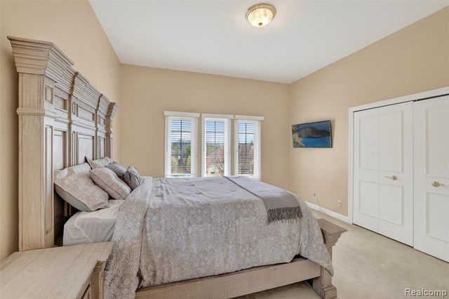 6620 Minnow Pond Drive, West Bloomfield, MI 48322
