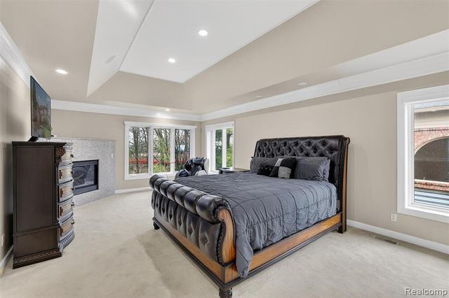 6620 Minnow Pond Drive, West Bloomfield, MI 48322