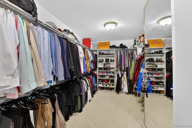 6620 Minnow Pond Drive, West Bloomfield, MI 48322