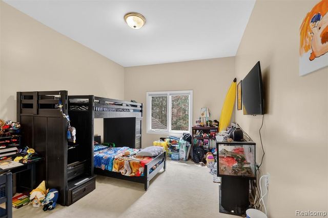 6620 Minnow Pond Drive, West Bloomfield, MI 48322
