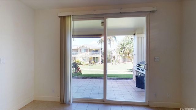 92-1033 Koio Drive M15-6, Kapolei, HI 96707