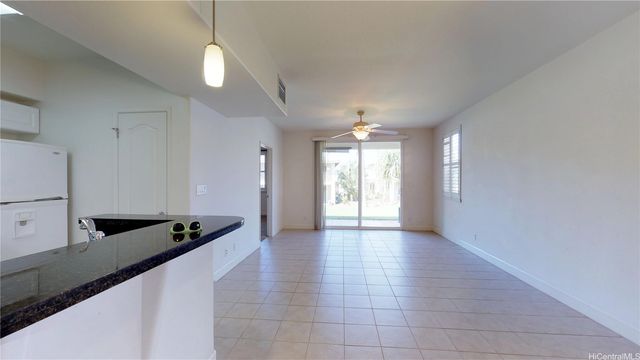 92-1033 Koio Drive M15-6, Kapolei, HI 96707