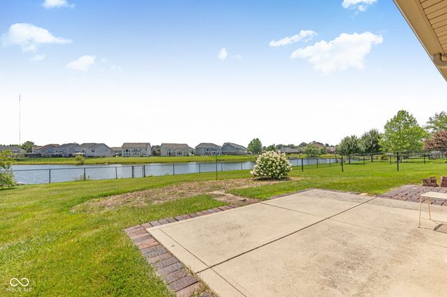 7705 Silver Moon Way, Indianapolis, IN 46259