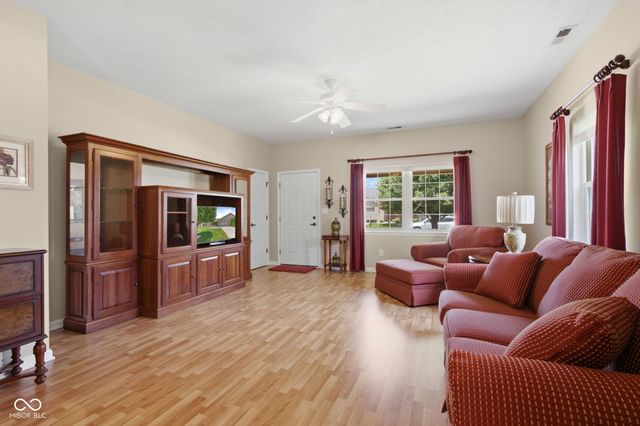 7705 Silver Moon Way, Indianapolis, IN 46259