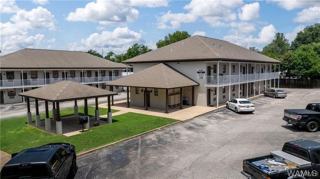 1212 12th 16, Tuscaloosa, AL 35401