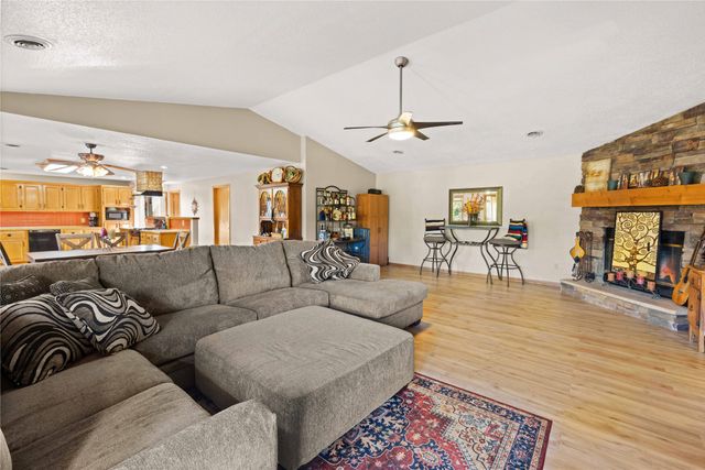 2496 SE 83rd Court, Runnells, IA 50237