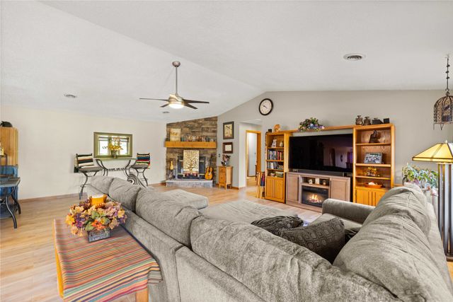 2496 SE 83rd Court, Runnells, IA 50237