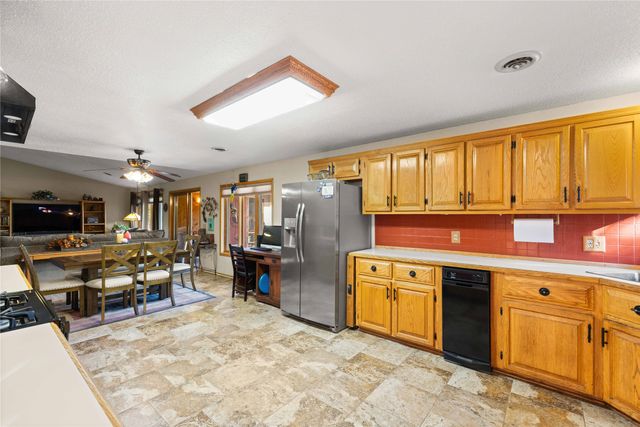 2496 SE 83rd Court, Runnells, IA 50237