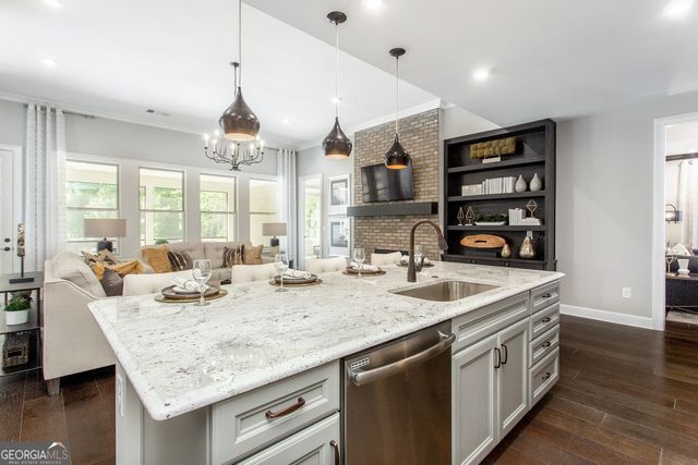 386 Geneva Way, Hoschton, GA 30548