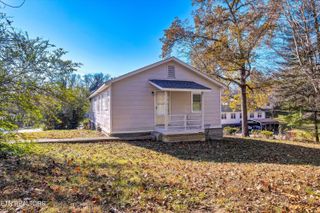 558/560 W Outer Drive, Oak Ridge, TN 37830