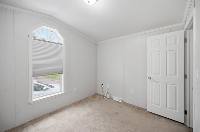4 Roby Lane, Lee, NH 03861