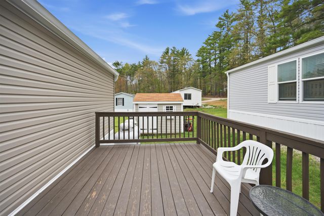 4 Roby Lane, Lee, NH 03861