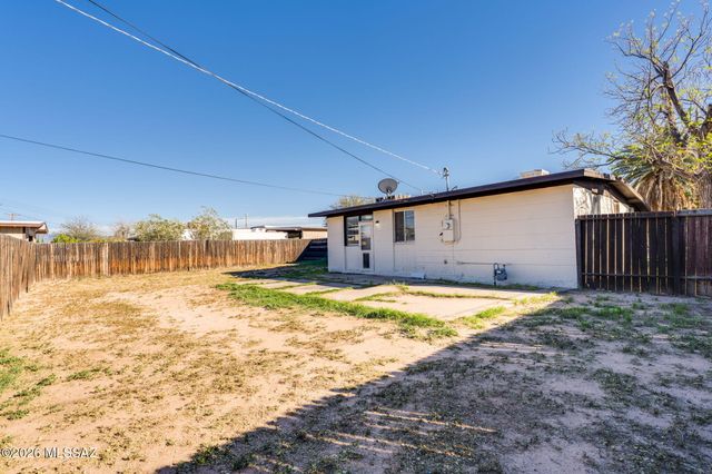 4043 E 26th Street, Tucson, AZ 85711