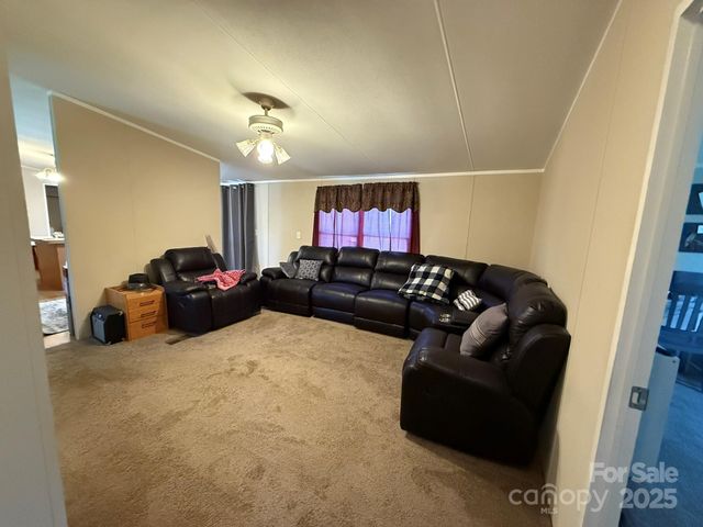 146 Cartwright Road, Harmony, NC 28634