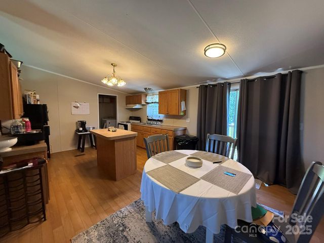 146 Cartwright Road, Harmony, NC 28634