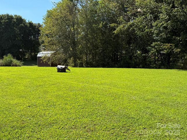 146 Cartwright Road, Harmony, NC 28634