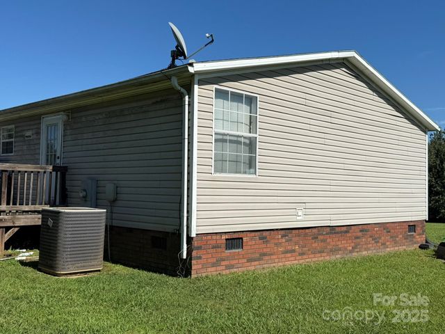 146 Cartwright Road, Harmony, NC 28634